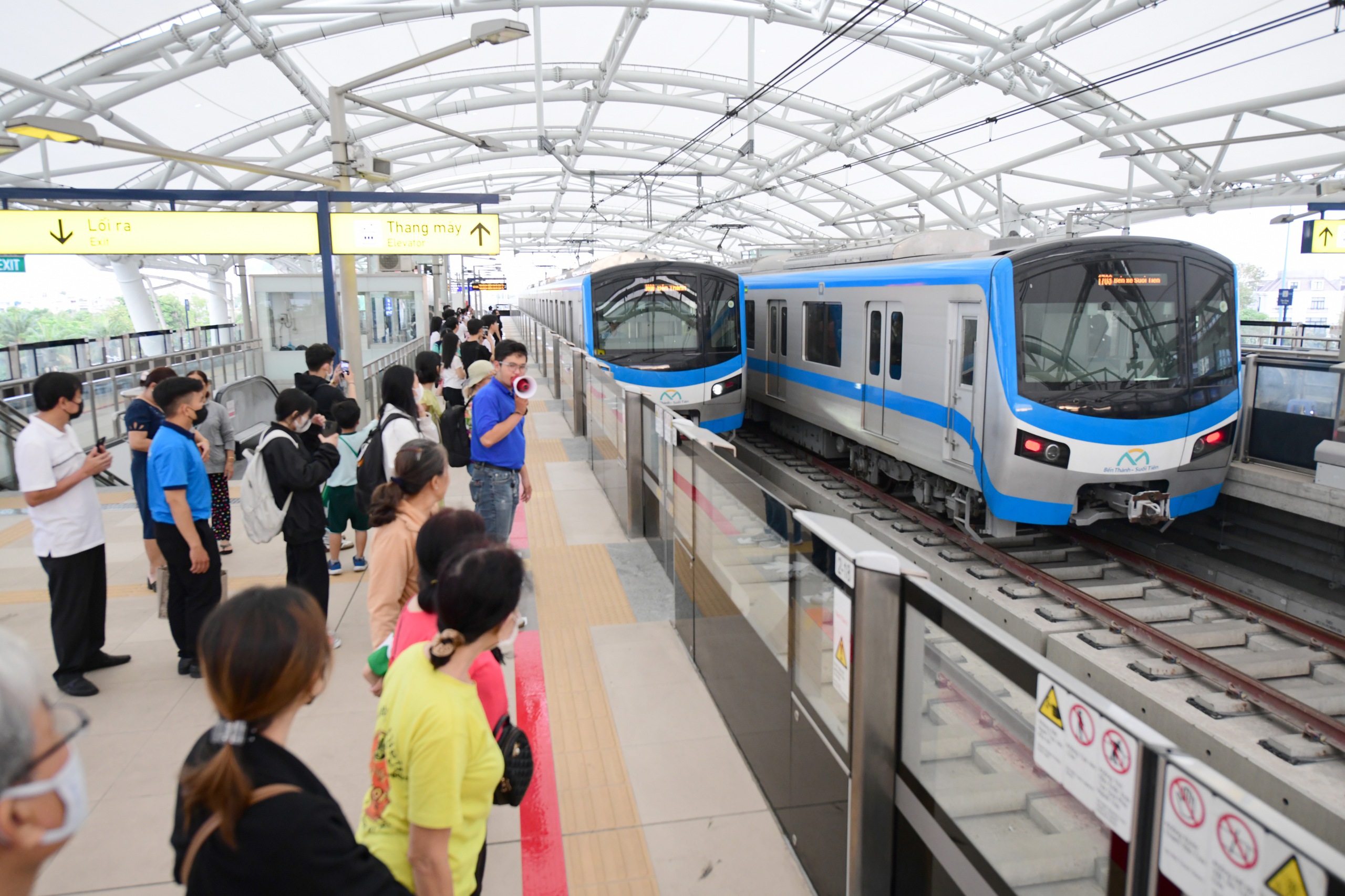私人企业参与铁路建设的跳板