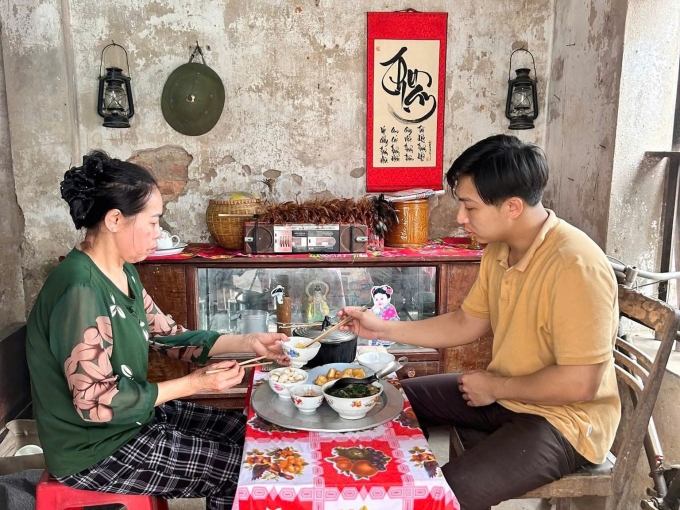 9X重现乡村餐吸引观众