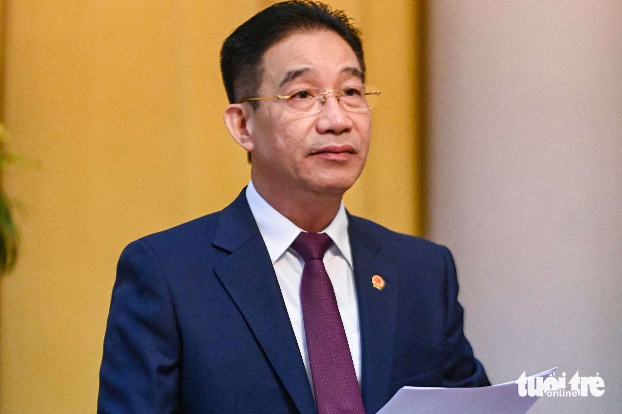 国家主席关于宪法的命令公布；自7月1日起结束县级活动