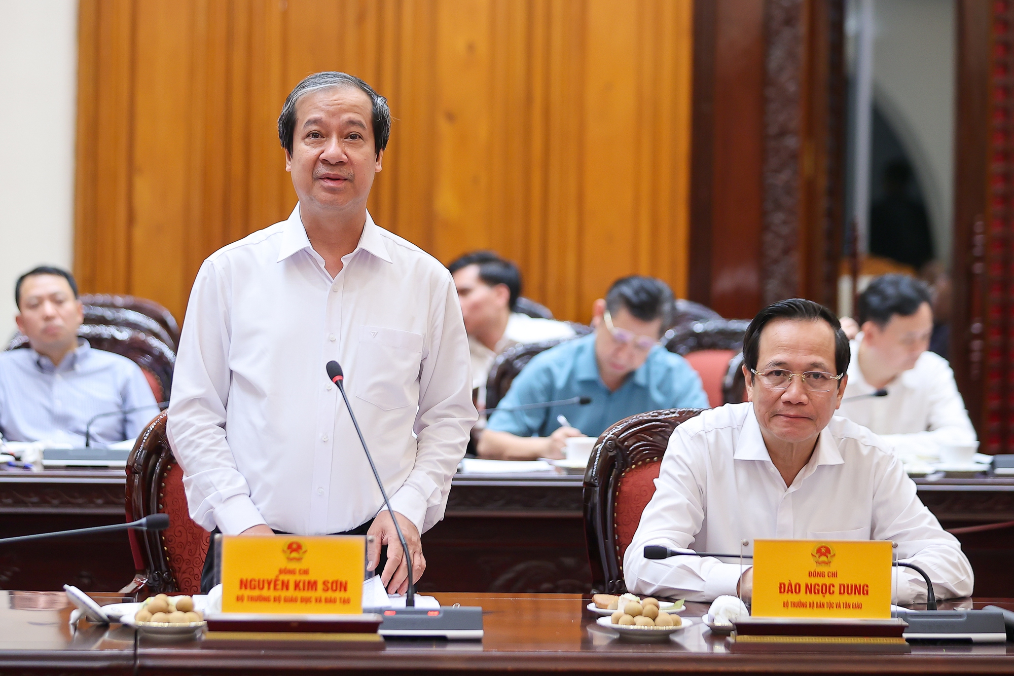 总理：在100个边境乡快速建设100所寄宿学校