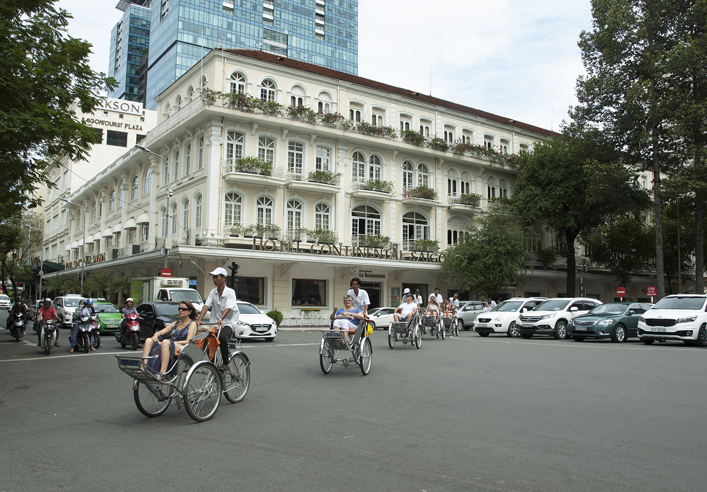 西贡旅游集团领导在建团50周年之际发表感谢信