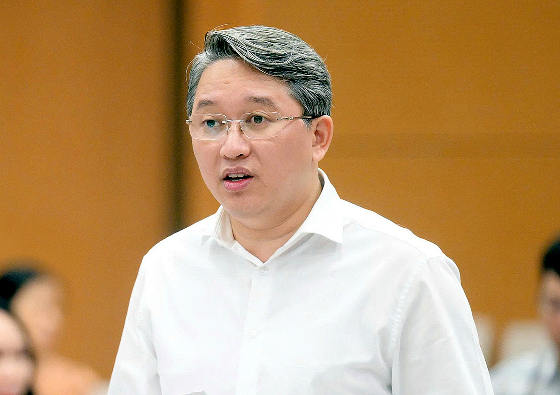 提议立法，选择5月31日为'全民节约、反对浪费日'