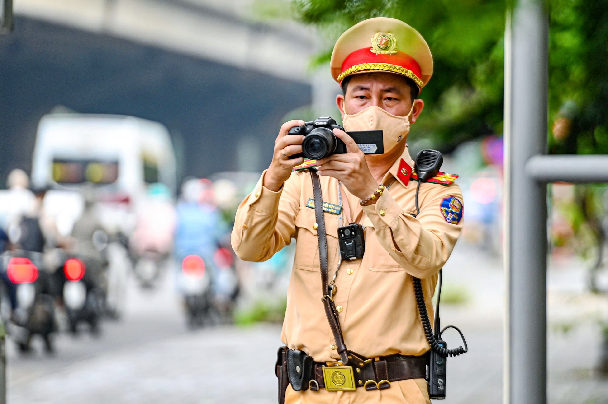 有了AI摄像头，交警无需上路拦截违规车辆