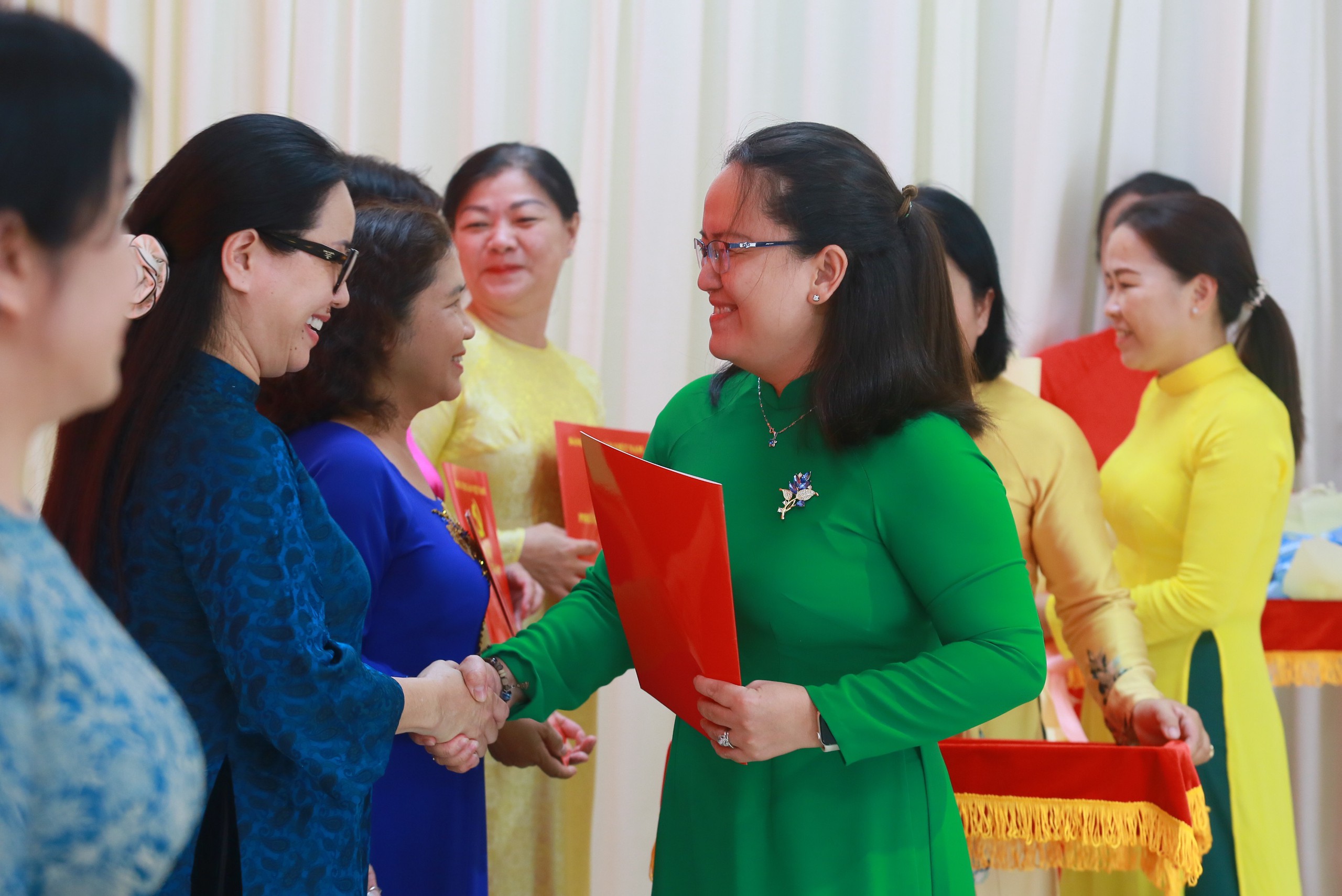 Nhiêu Lộc区在合并后推出党组织并成立事业单位