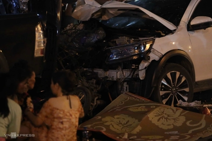 河内街头多车相撞，一人死亡