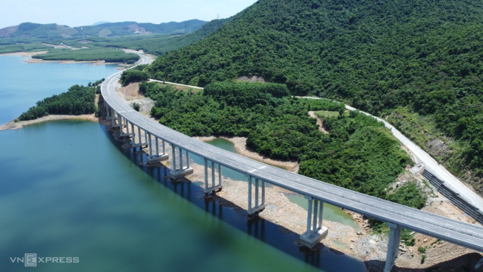从河内到岘港的南北高速公路全线贯通
