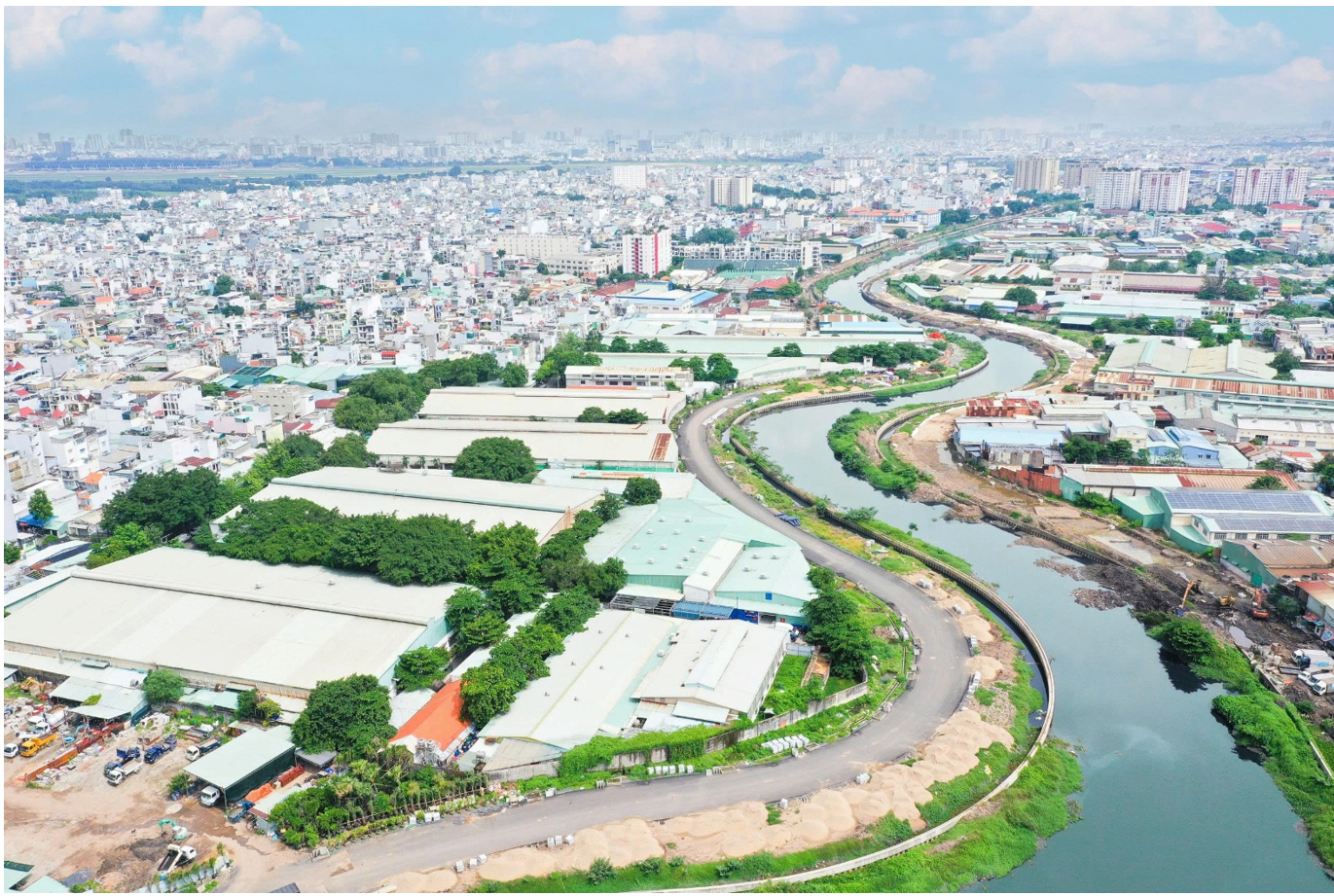 胡志明市：沿运河的交通轴线逐渐成形