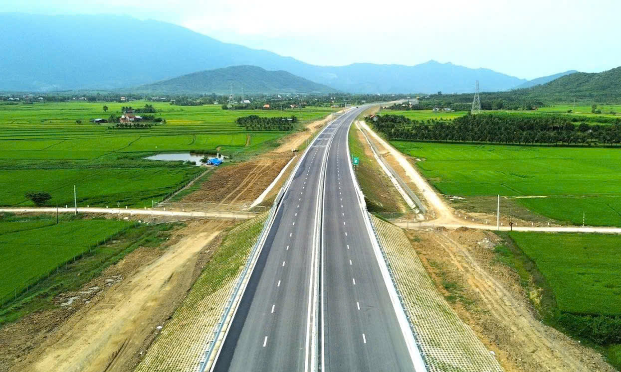 建议庆和省努力解决两个高速公路项目的困难