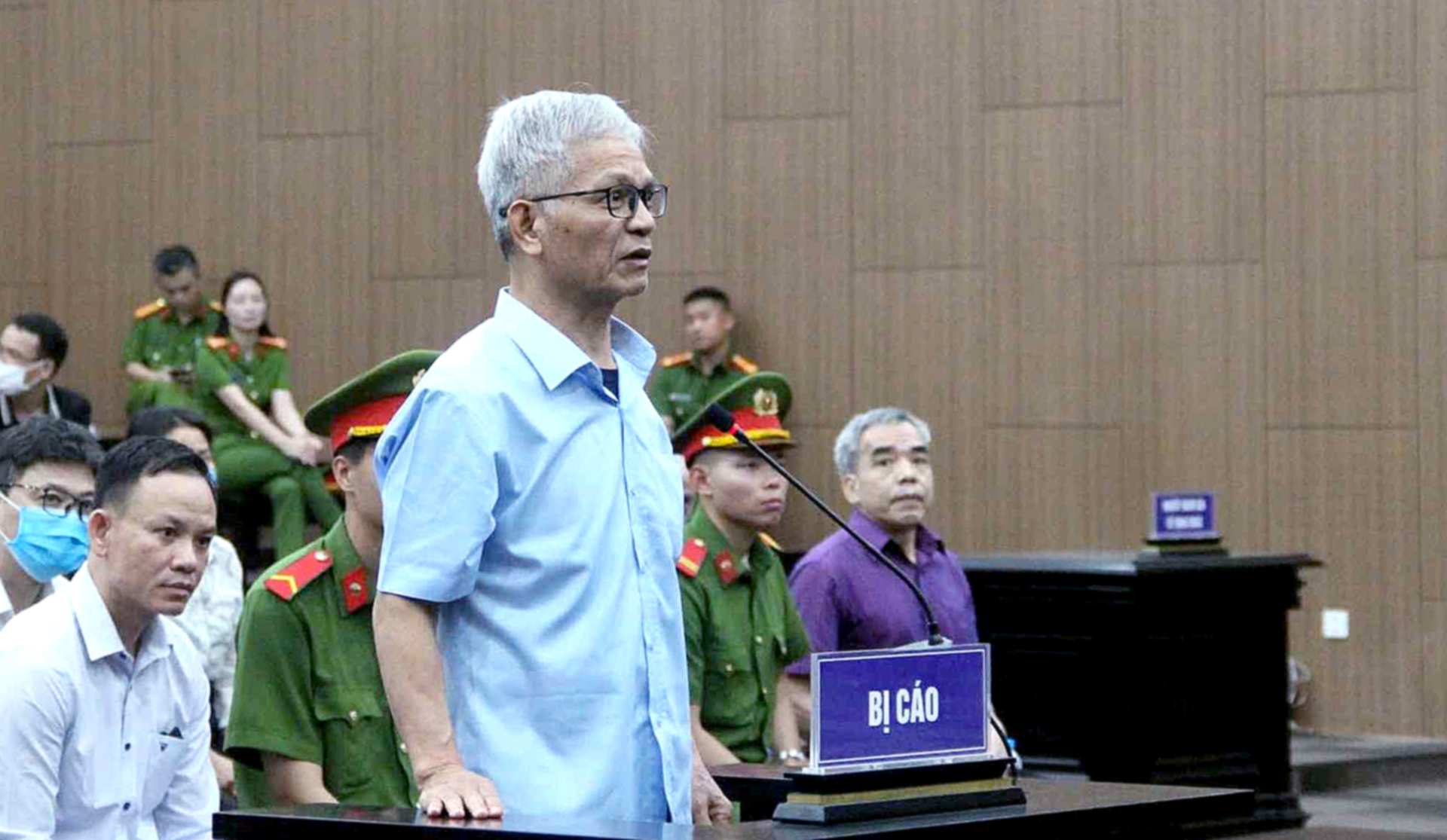 前广南省委书记黎曰字被判7年监禁