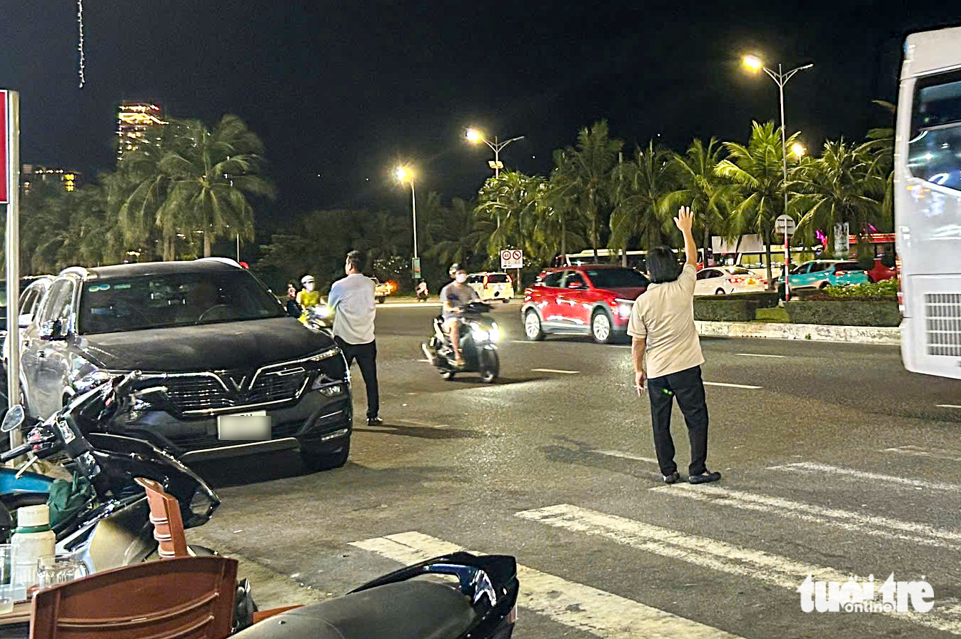 岘港再现拉客现象，政府决心彻底处理