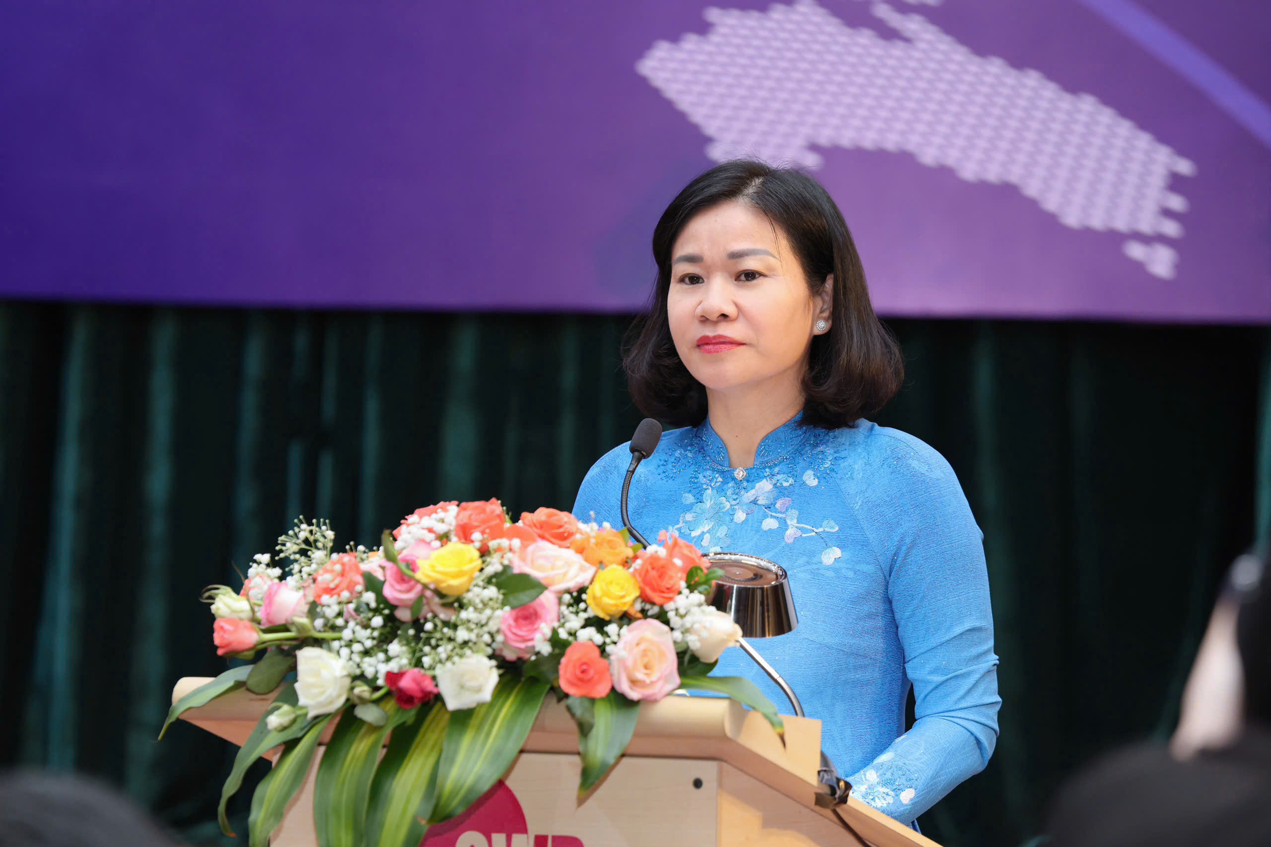 女性从事新闻工作众多但担任新闻领导职务者稀少