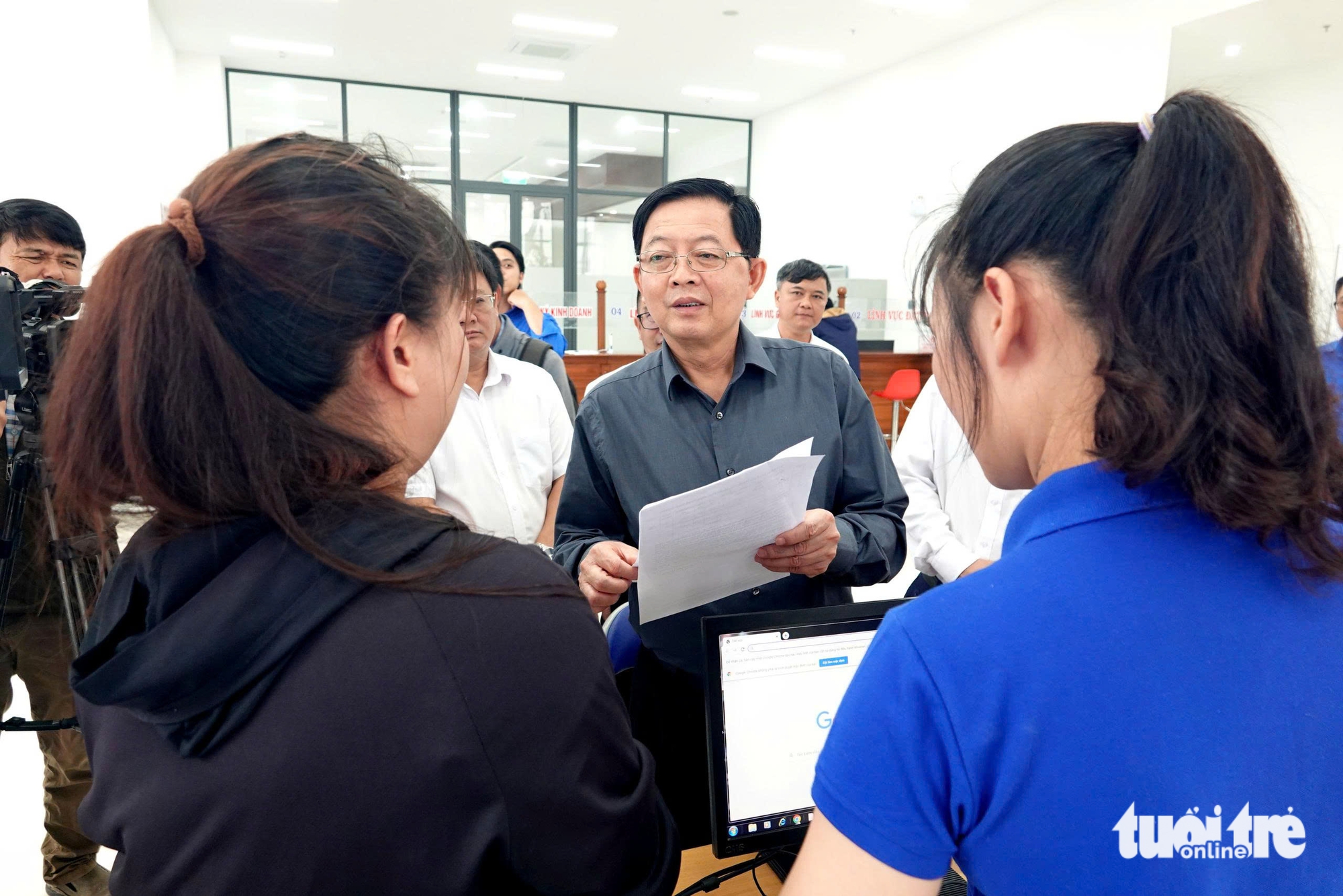 检查边界，嘉莱省新领导要求帮助民众脱贫