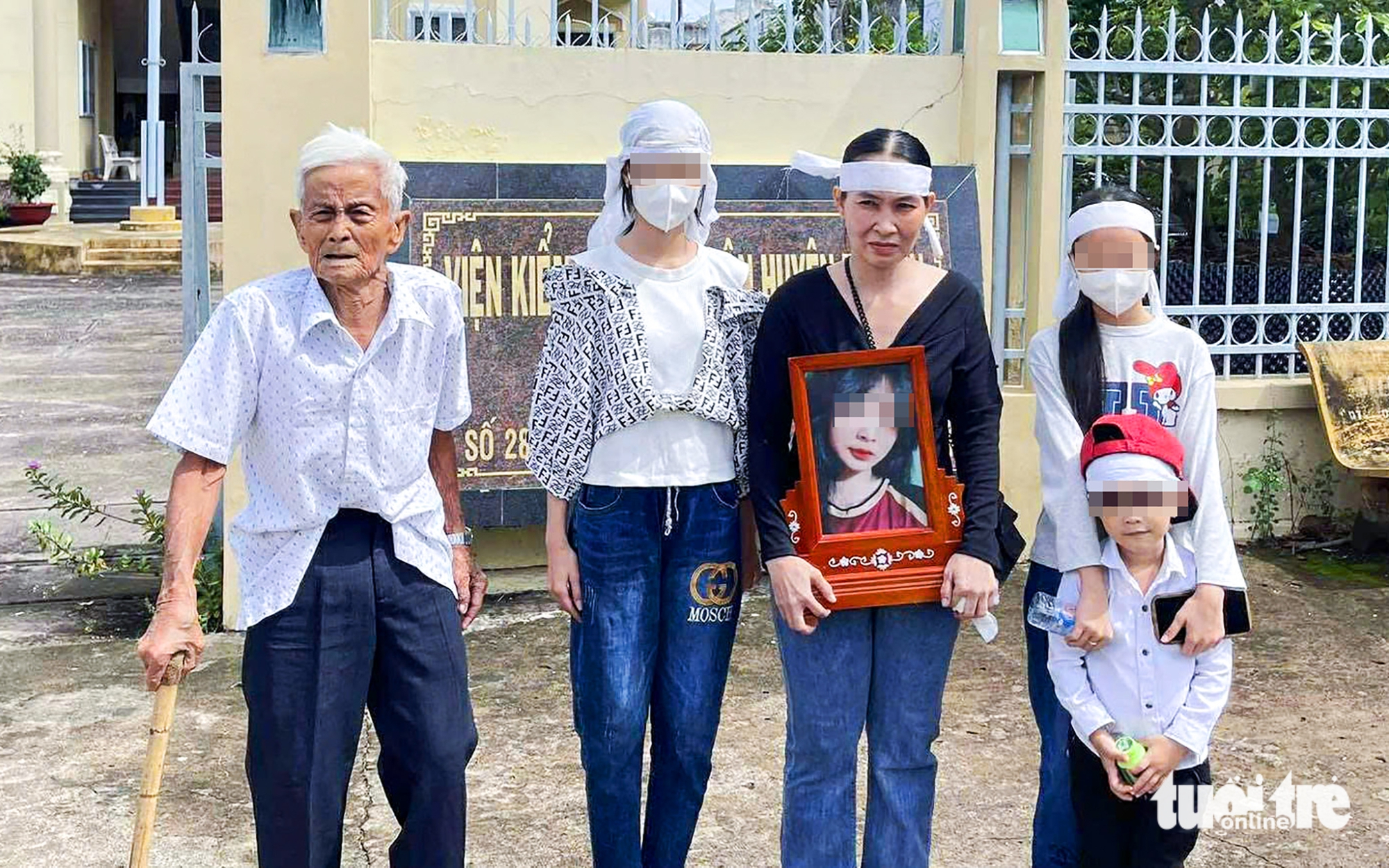 永隆省事故：最高人民检察院询问事故遇难女学生家属