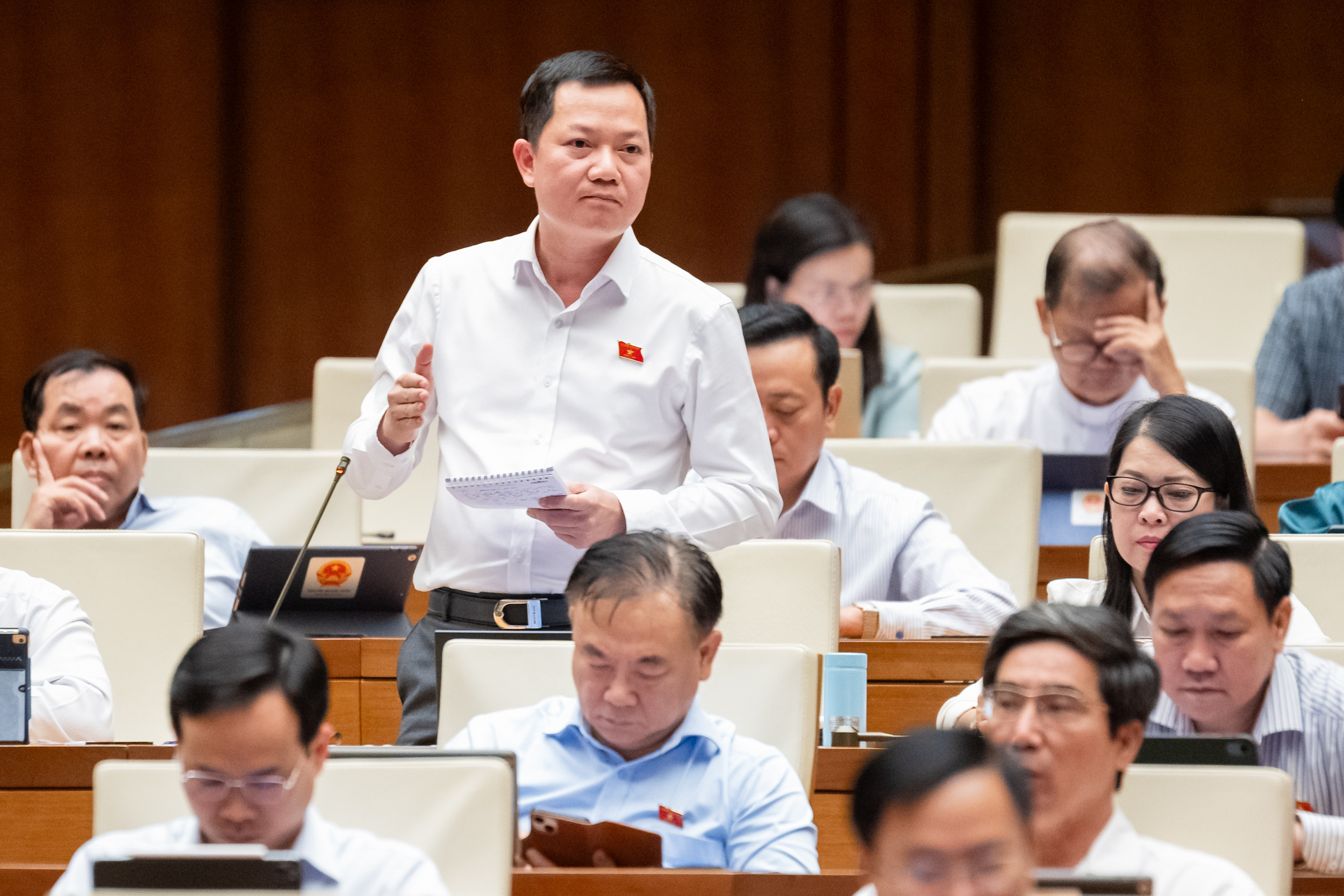 投资者‘从天而降’称有1000亿美元做南北铁路项目，难以想象