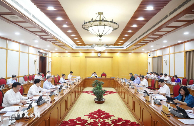 可能从7月1日起将新的省级和乡级机关、单位投入运营