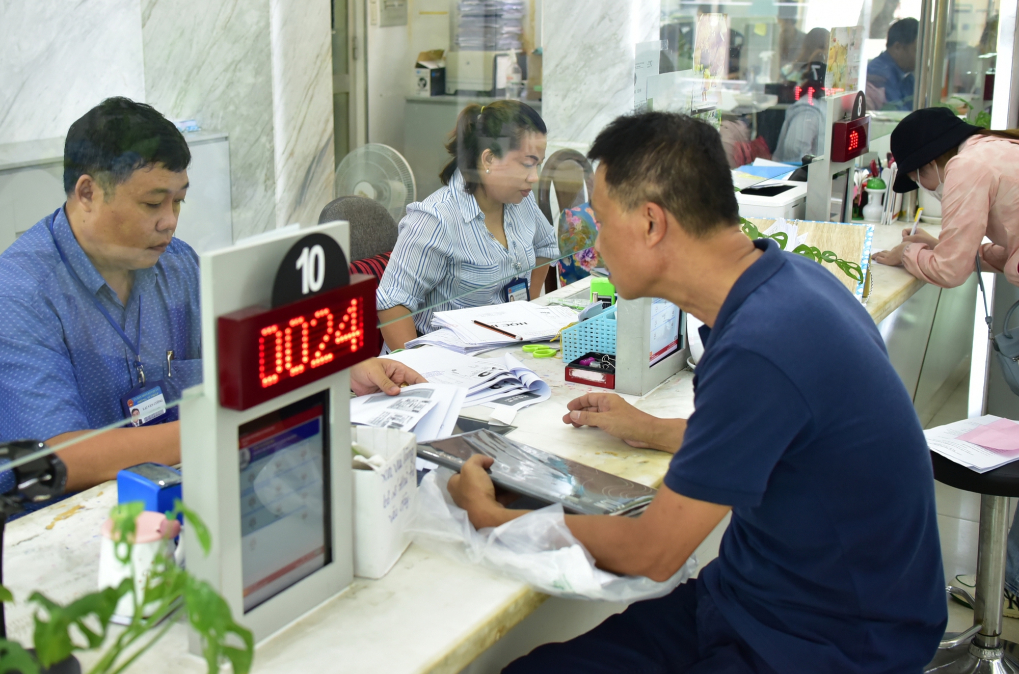 公共服务社会化：为私营部门更好地服务人民创造条件