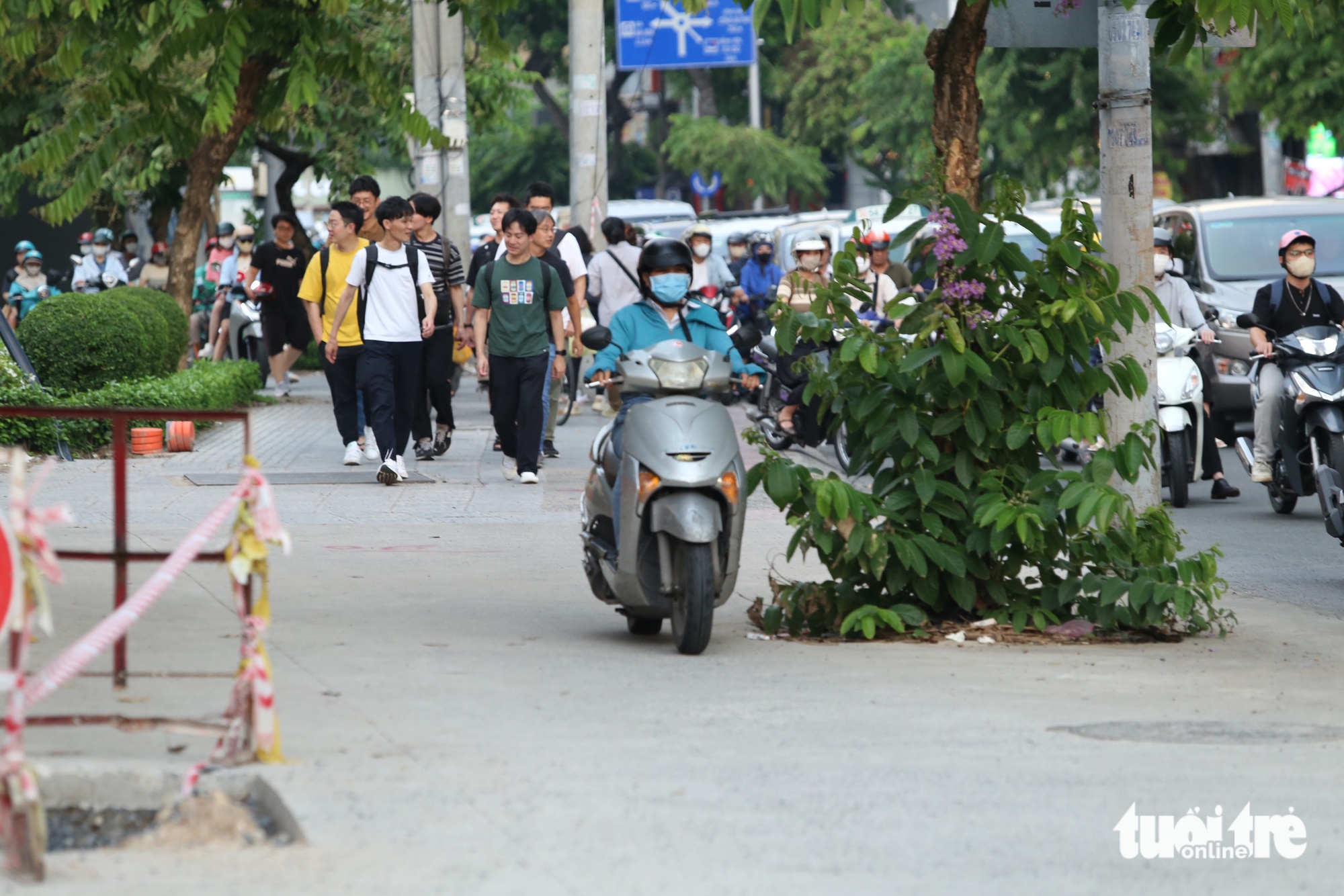 多人因骑车上人行道被处理，因高额罚款不敢再犯