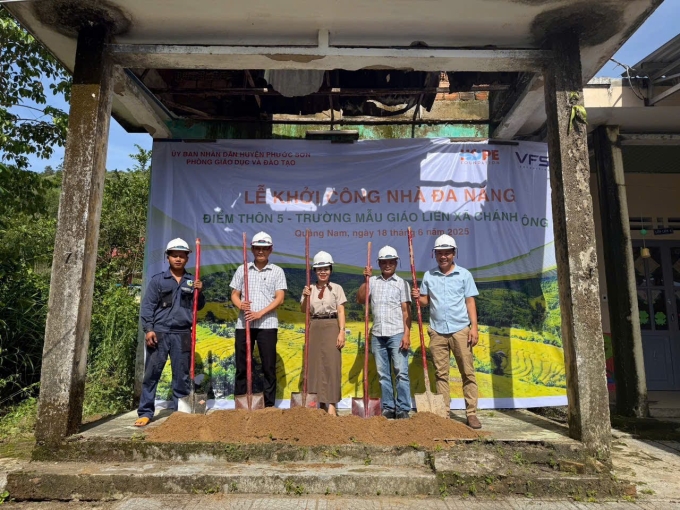 为广南山区学生新建教室
