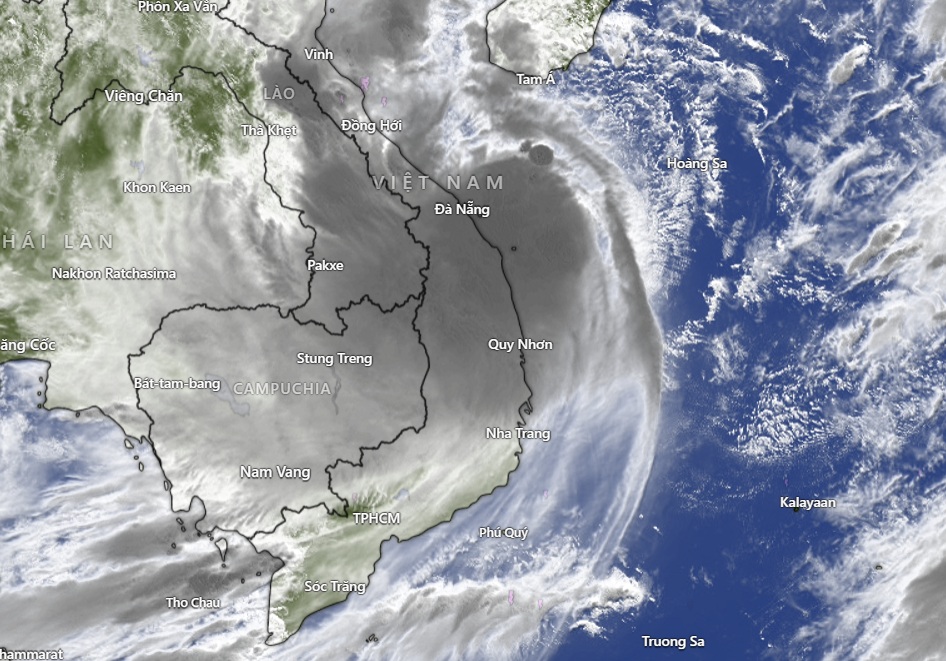 第一号台风在海上盘旋，中部地区有地方降雨超过360毫米