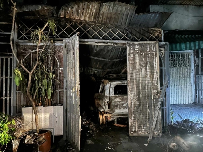 胡志明市公寓火灾，8人死亡
