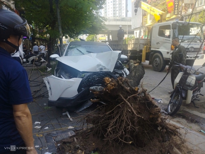 河内女司机连撞多辆摩托车，7人入院