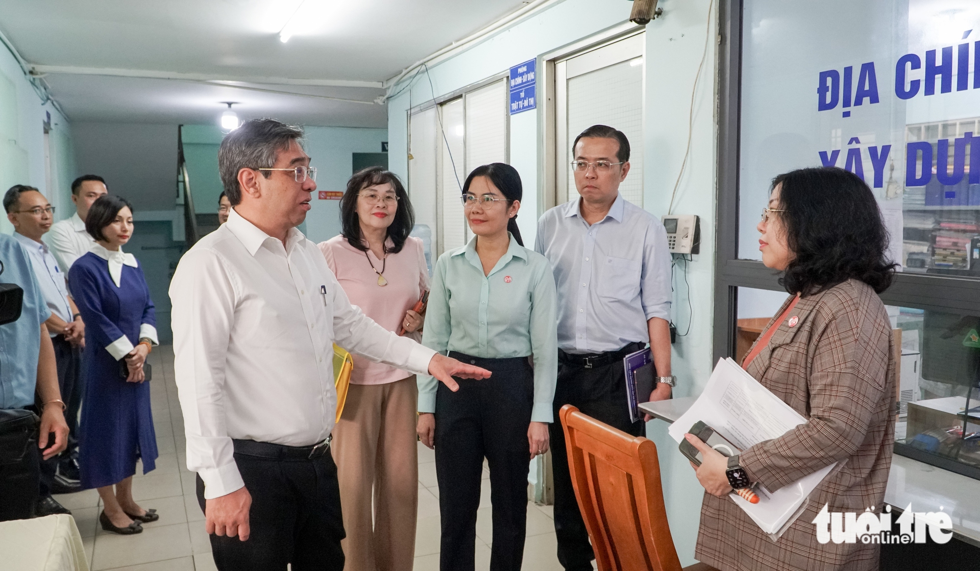 阮福禄视察第10郡三个新坊：确保不让民众‘等待网络’
