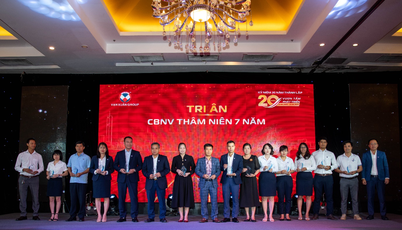 万春集团庆祝20周年，举办一系列情感连接活动