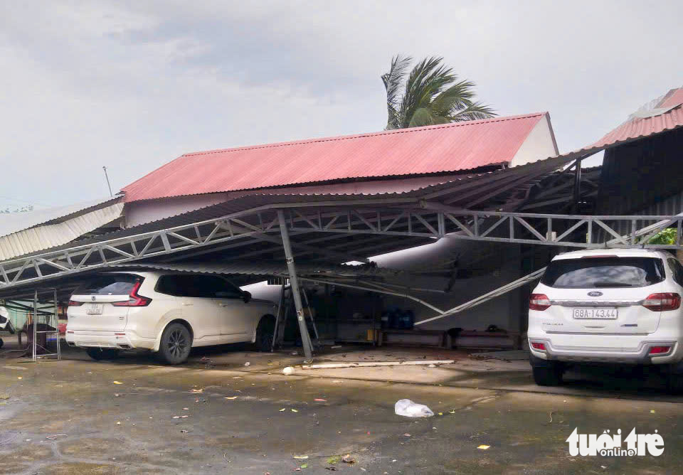 暴雨导致西部数百房屋倒塌和屋顶被掀，预计损失超过46亿越南盾