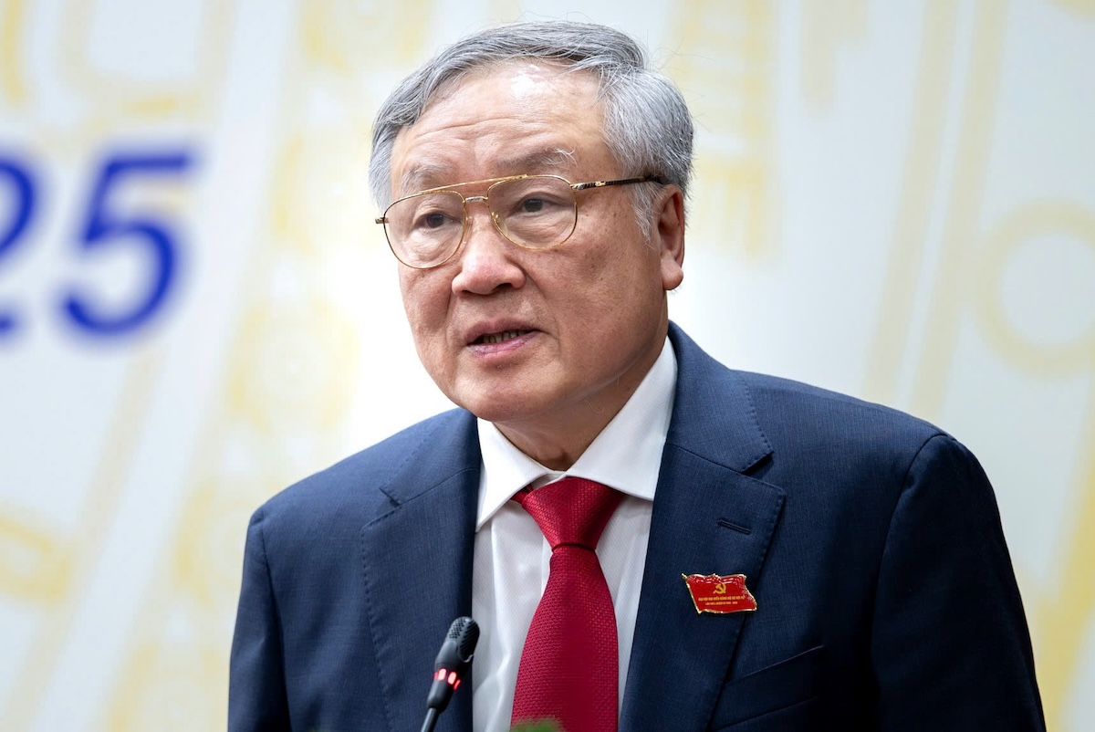 必须有评价标准以使用精通业务的干部，排除才低德薄的人