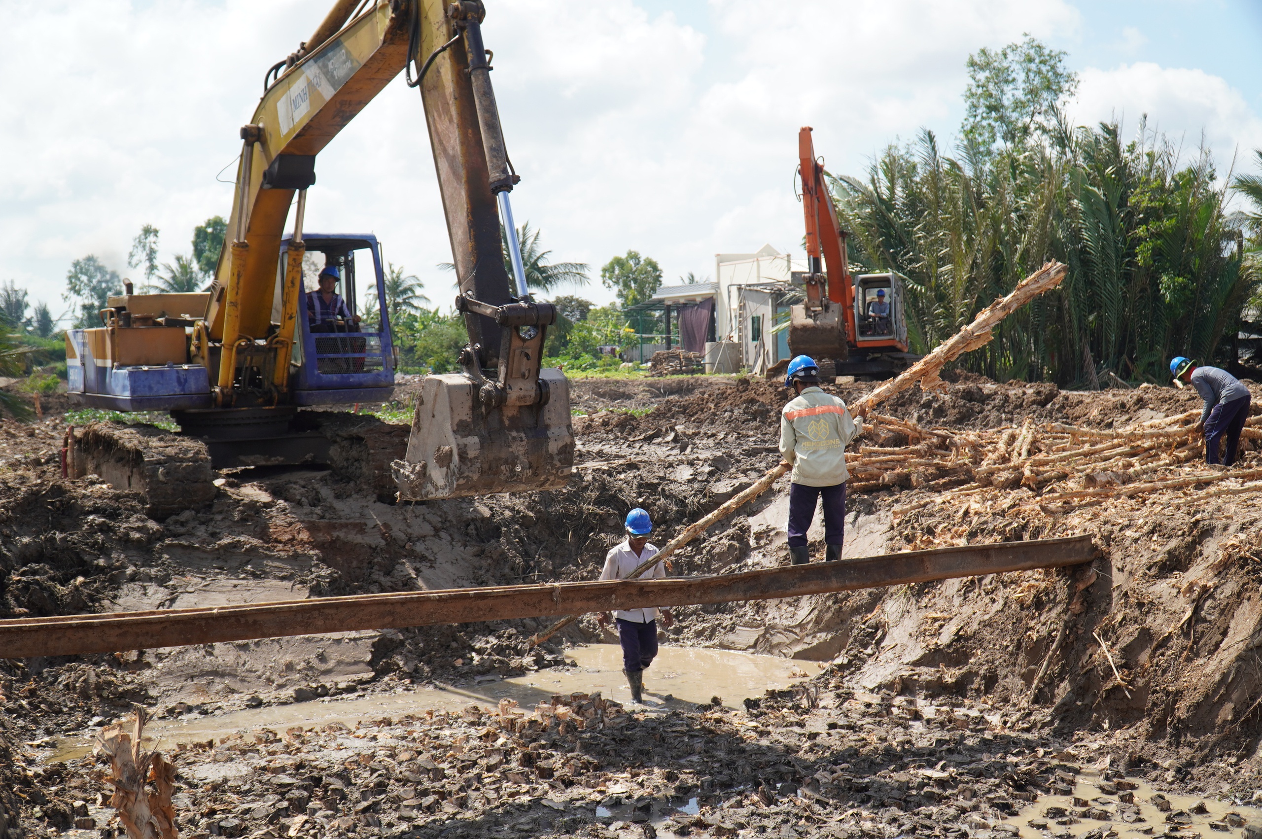 沿宝定江的2000亿道路进度缓慢，省长要求‘哪里有问题，就解决哪里’