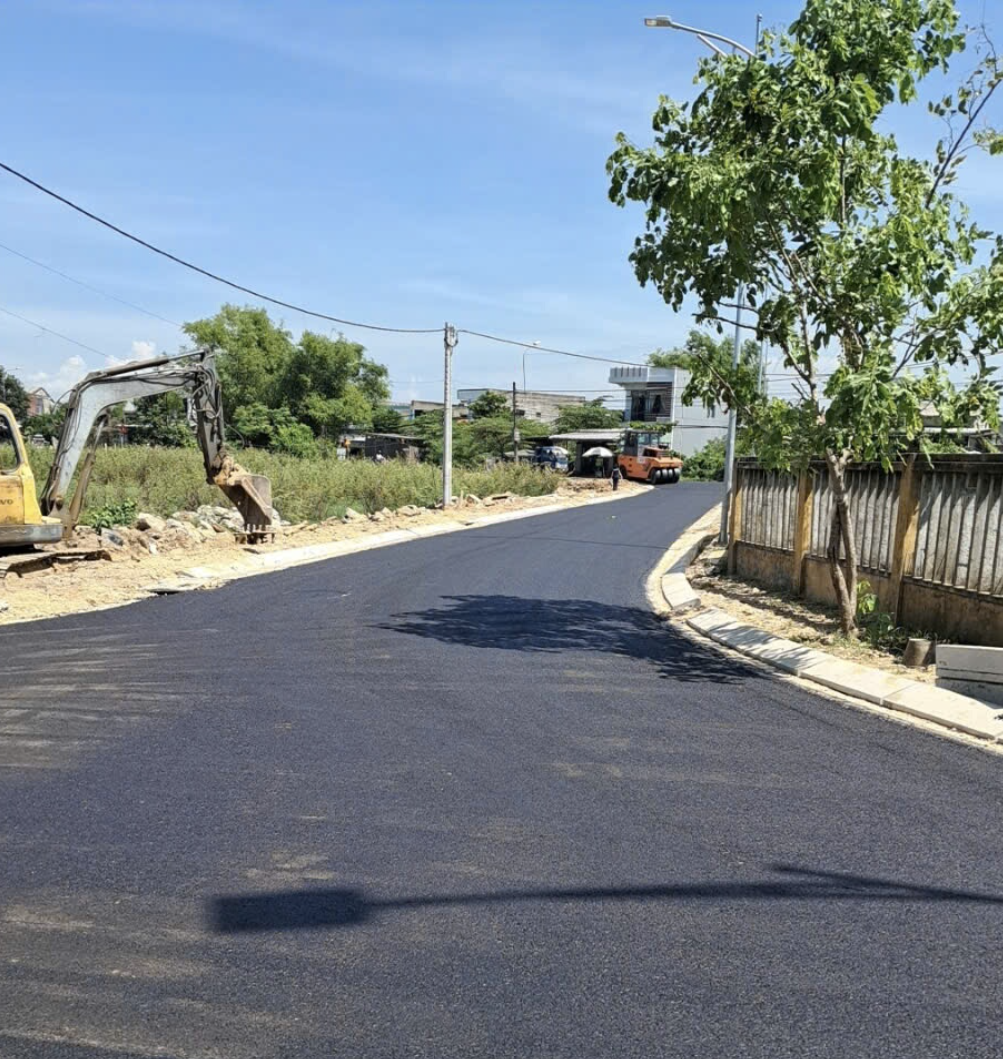 岘港花费80亿越南盾修建通往越南英雄母亲阮氏序家的道路