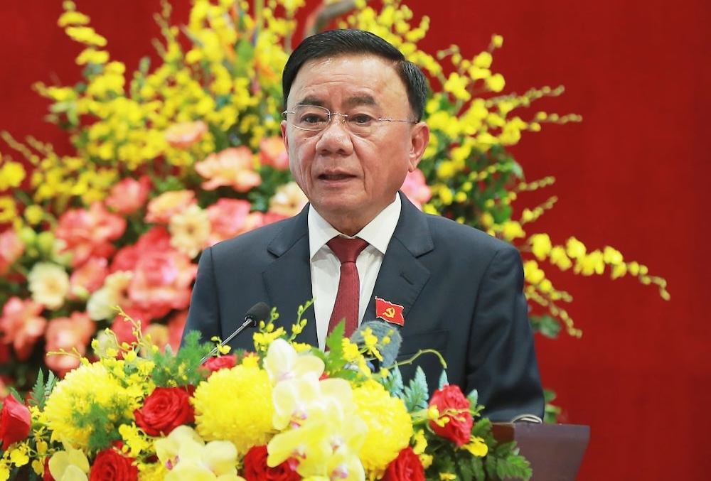陈锦秀：干部、法官在审判中必须始终保持‘公正、廉洁、纯洁’