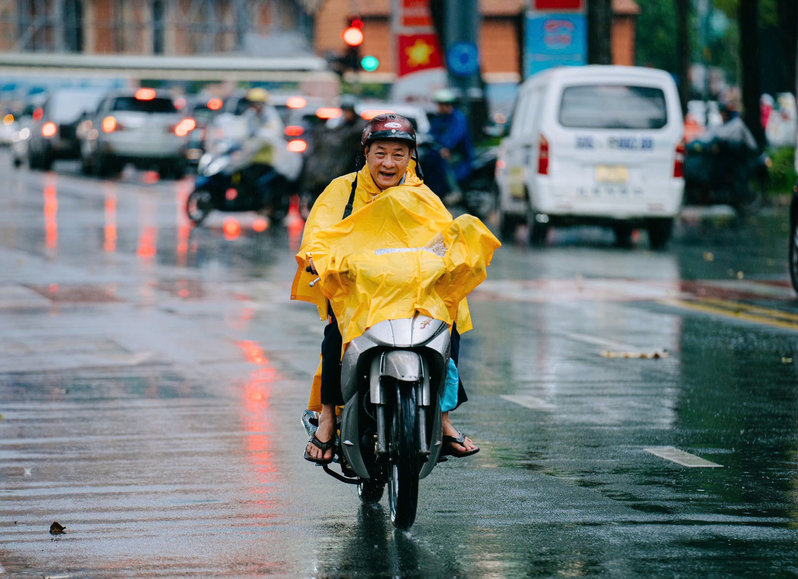 今日天气6月27日：全国傍晚有雷阵雨，部分地区有大雨