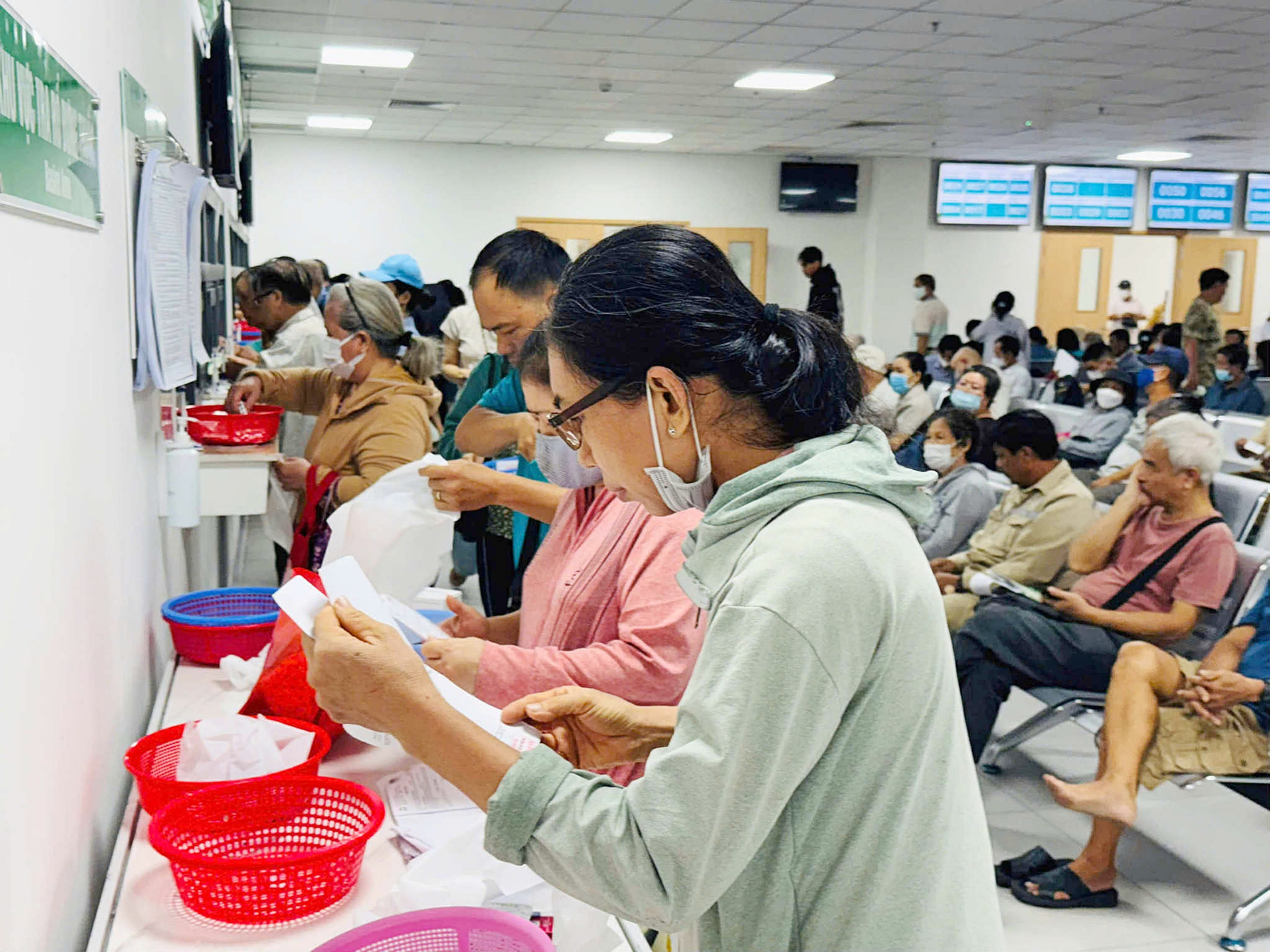 从7月1日起，500多种慢性病药物可每3个月领取一次，人人欢喜
