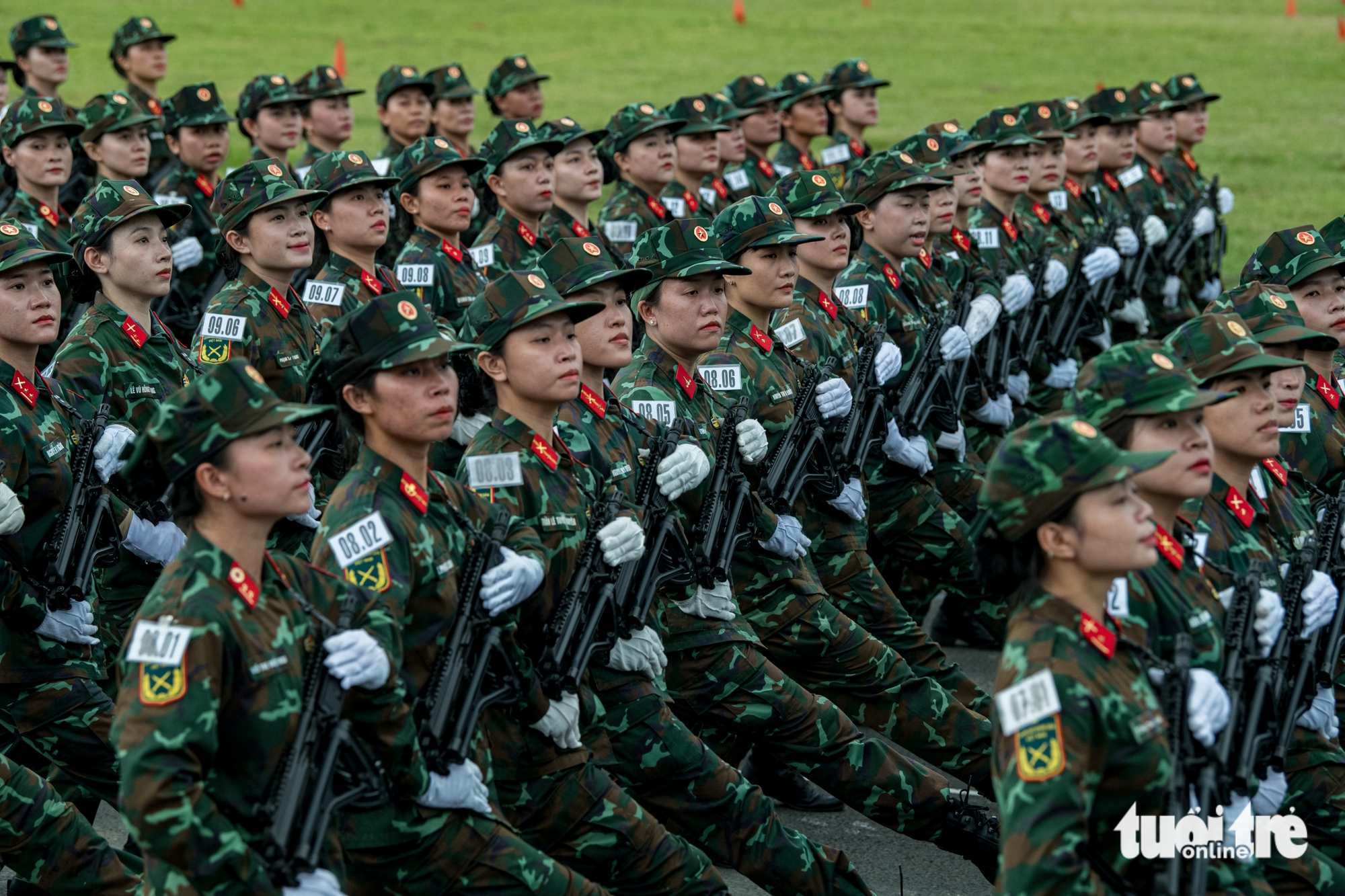确保海上武装力量阅兵联合训练绝对安全