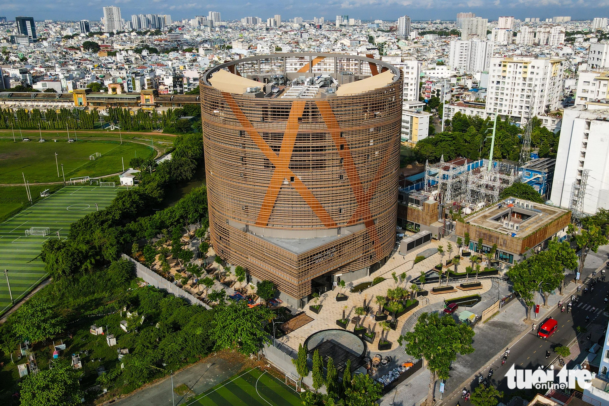 胡志明市富寿多功能马戏表演厅正式落成