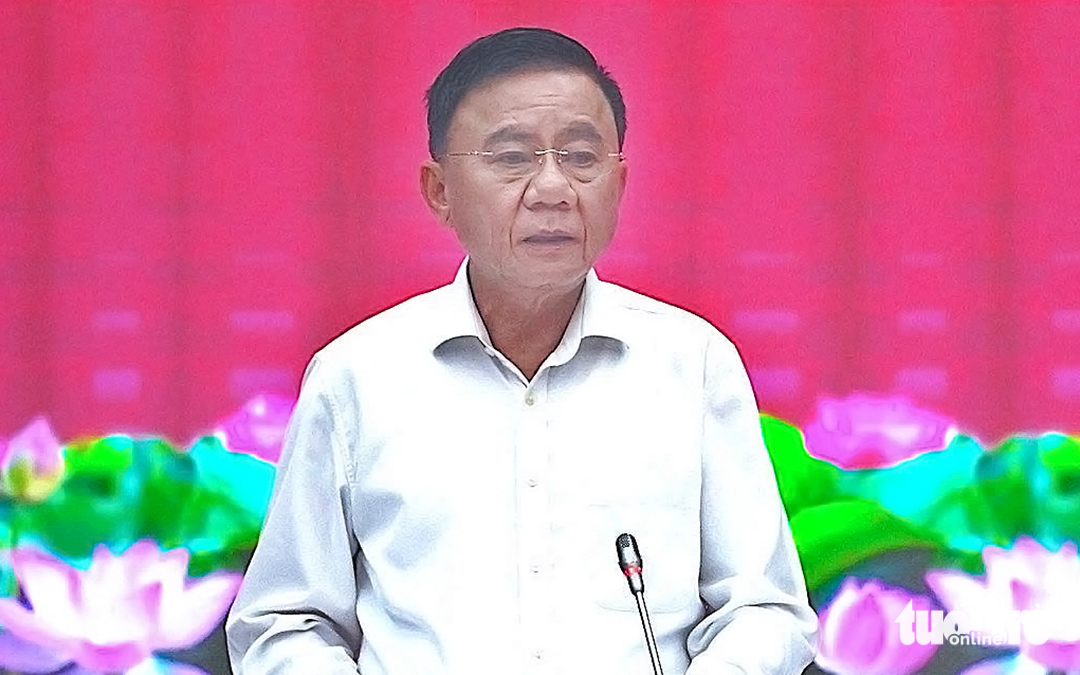陈锦秀：乡镇有1000多项任务，干部队伍无法应对是非常累的