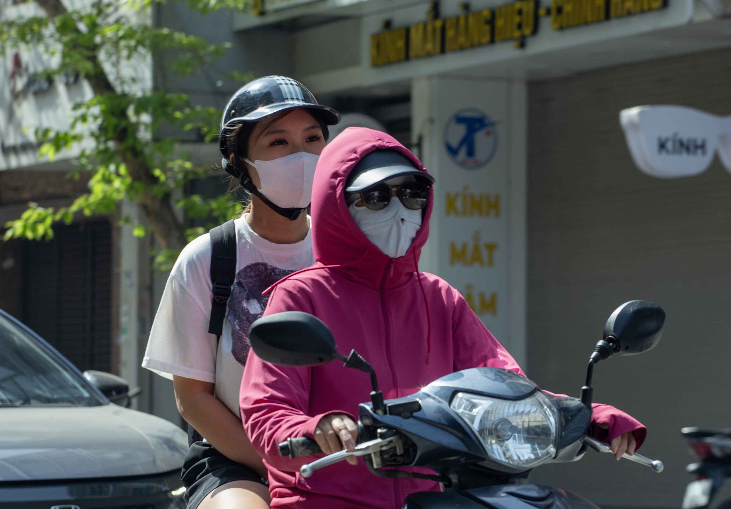 今天6月15日的天气：北部和中部炎热，南部下午有雷阵雨
