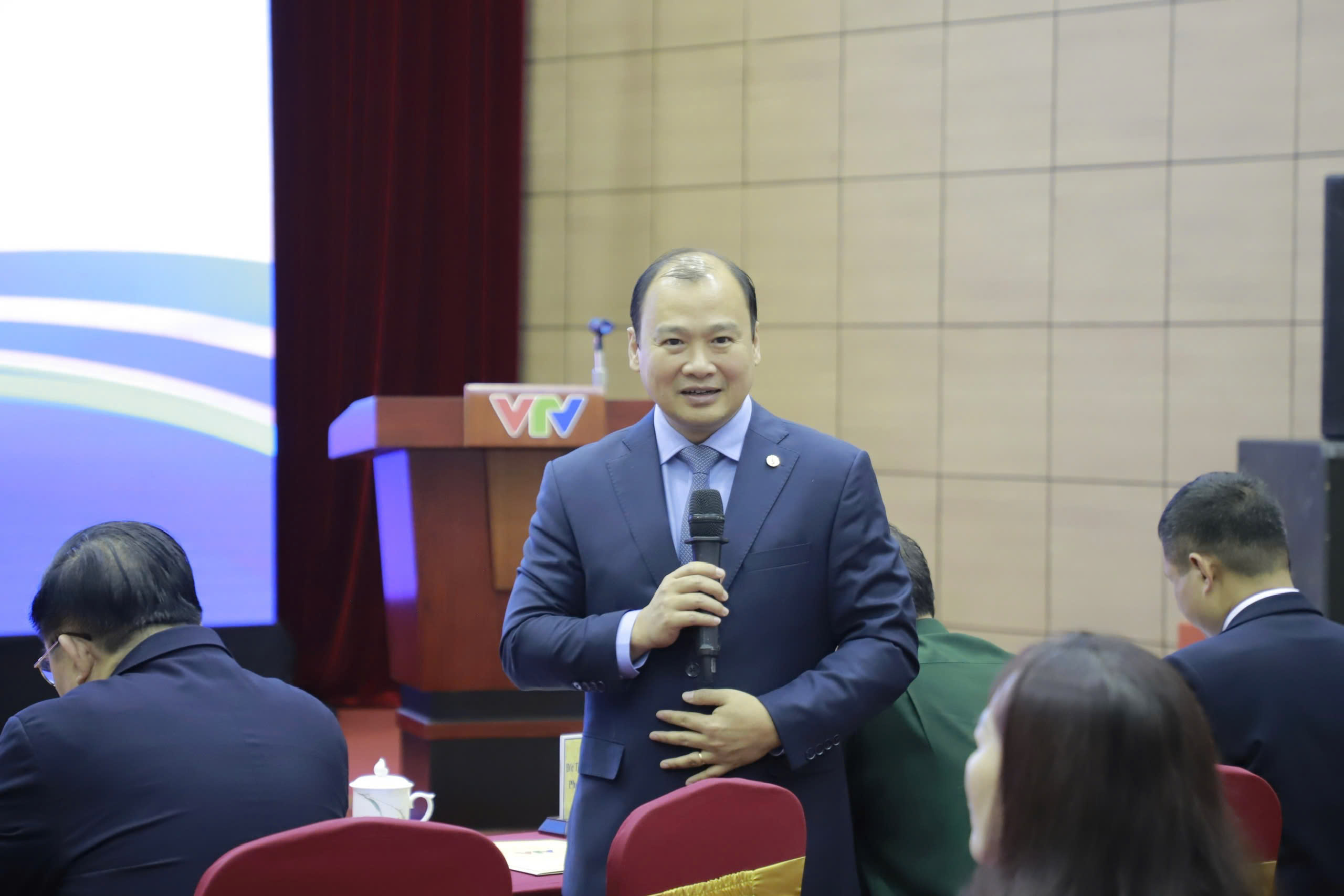 全国按下按钮仅剩34个省，市'激发在国际舞台上建设越南事业的灵感'