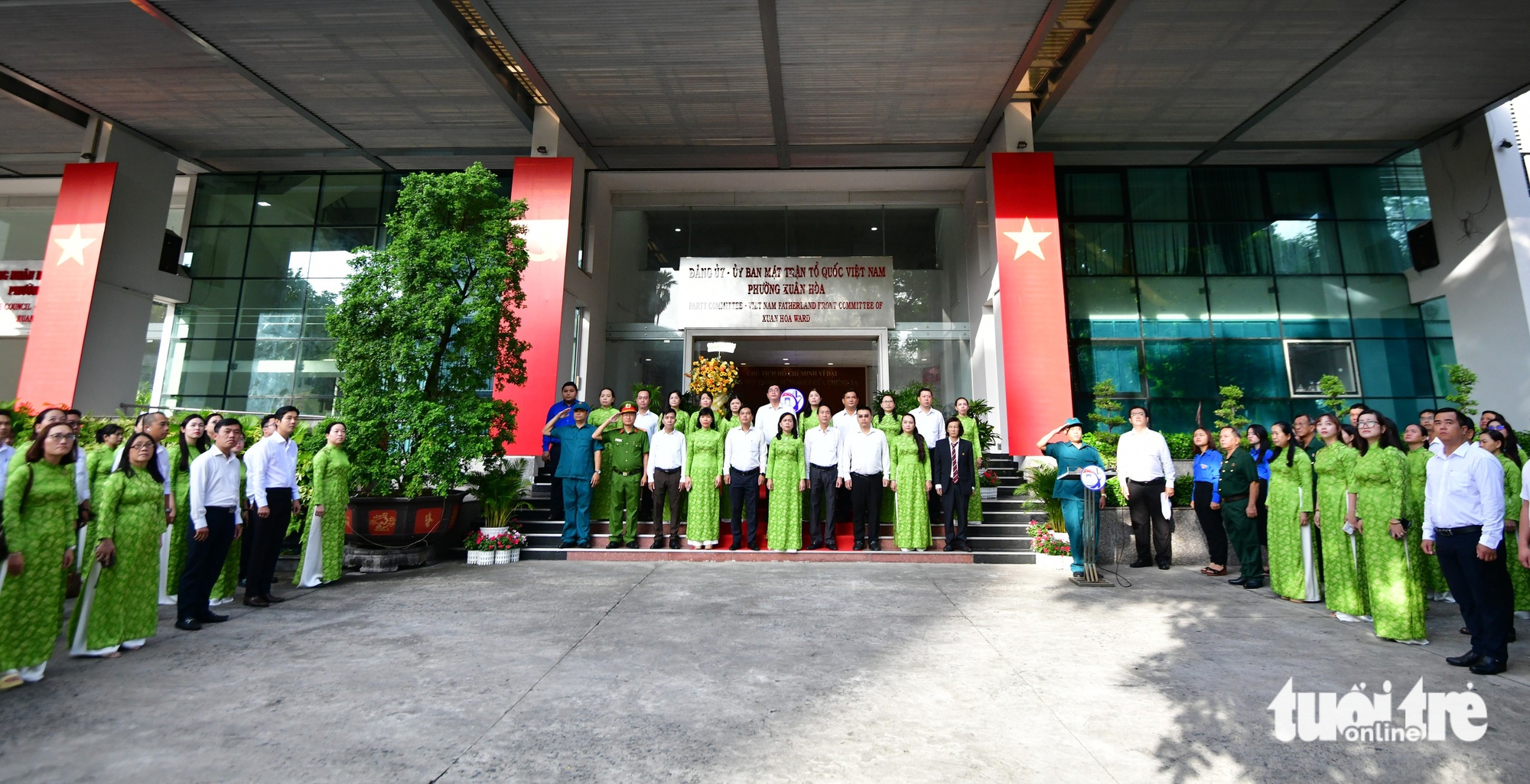 春和坊首次升旗仪式，苏林总书记要求建设模范坊