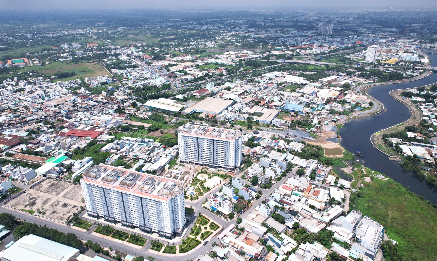 Tham Lương运河和3A地铁线开辟发展之路