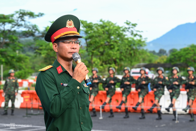 专门训练阅兵部队的教官