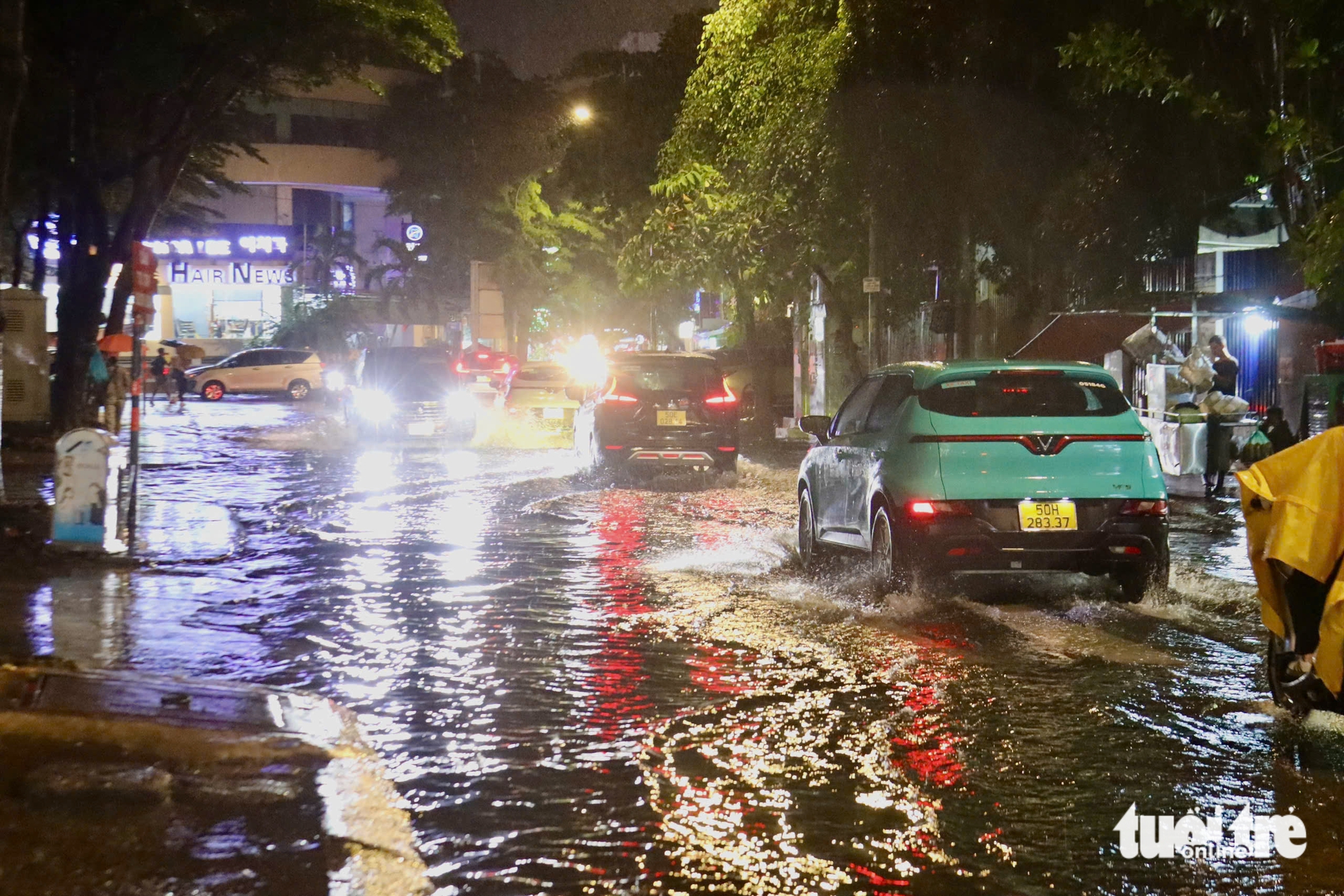倾盆大雨，平新、守德区水漫金山