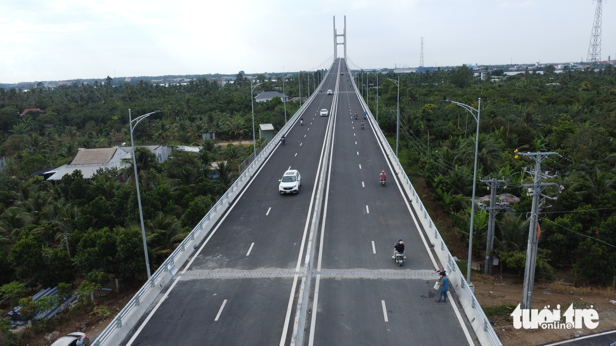 Rạch Miễu 2桥刚通车，Rạch Miễu桥立刻空无一人